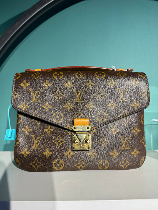 Pre-owned LV Louis Vuitton Pochette Metis Monogram