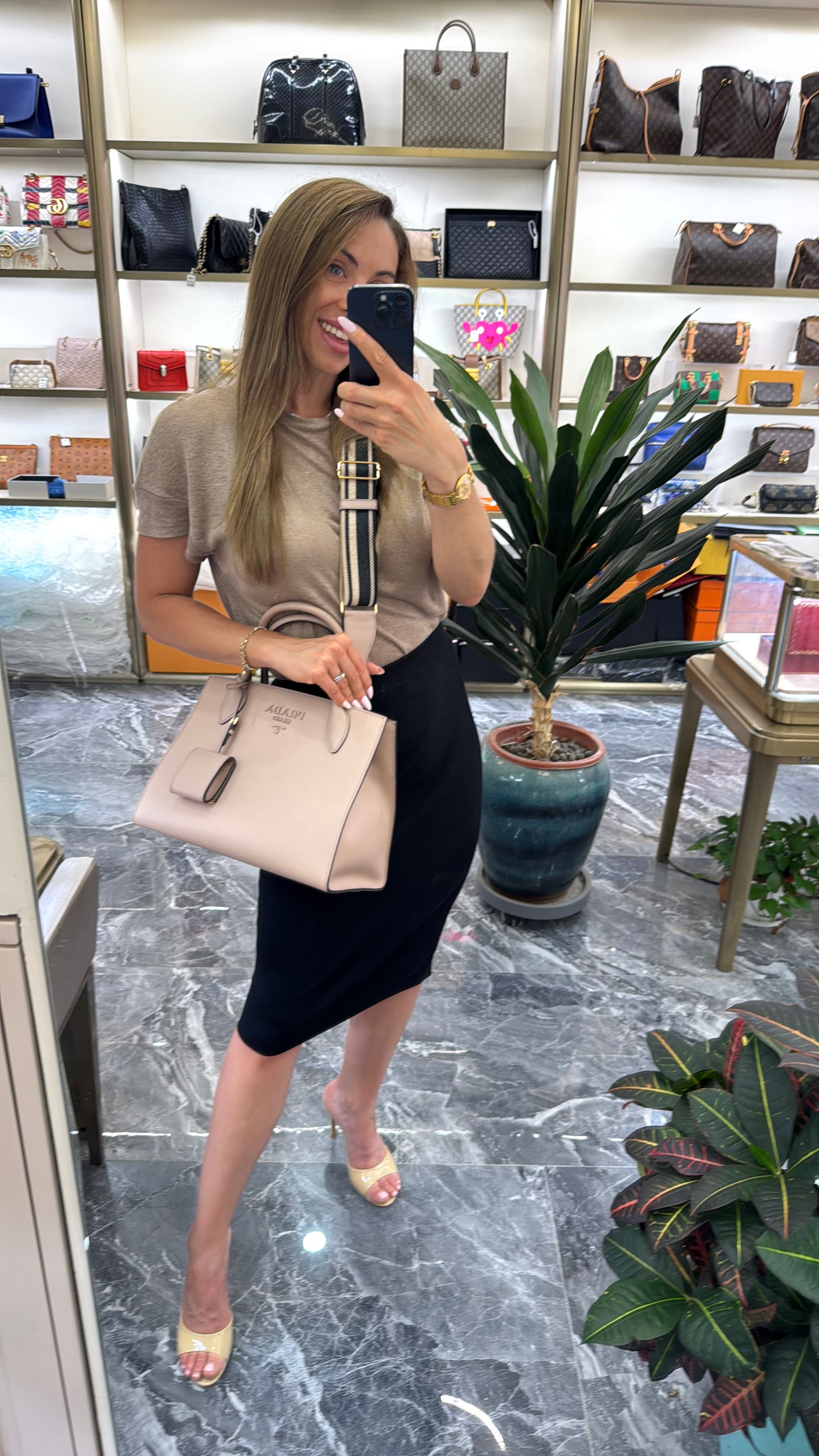 Pre-owned Certified Prada Monochrome Tote Nude Pink Saffiano Leather, w/ dust bag, strap