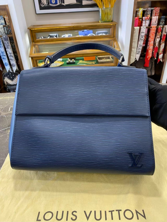 Pre-owned LV Cluny MM Navy Blue Epi Leather