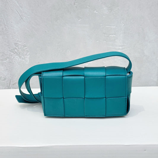 Pre-owned Certified Bottega Veneta BV Brick Cassette in Turquoise Intrecciato Lambskin, w/ dust bag