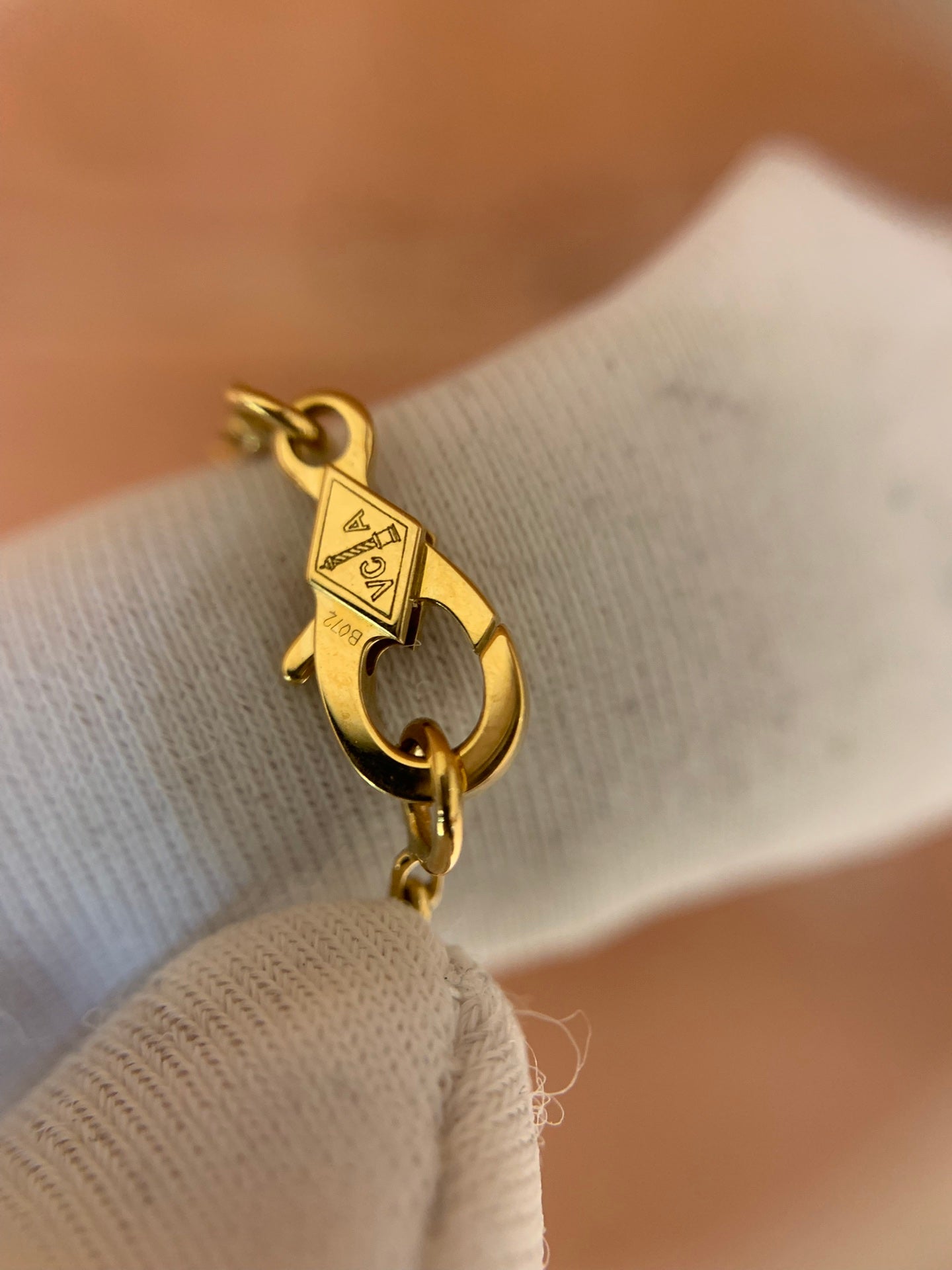 Pre-owned Certified VCA Van Cleef & Arpels Two Butterfly Necklace Gold with Diamonds, 2021, w/ box, certificate