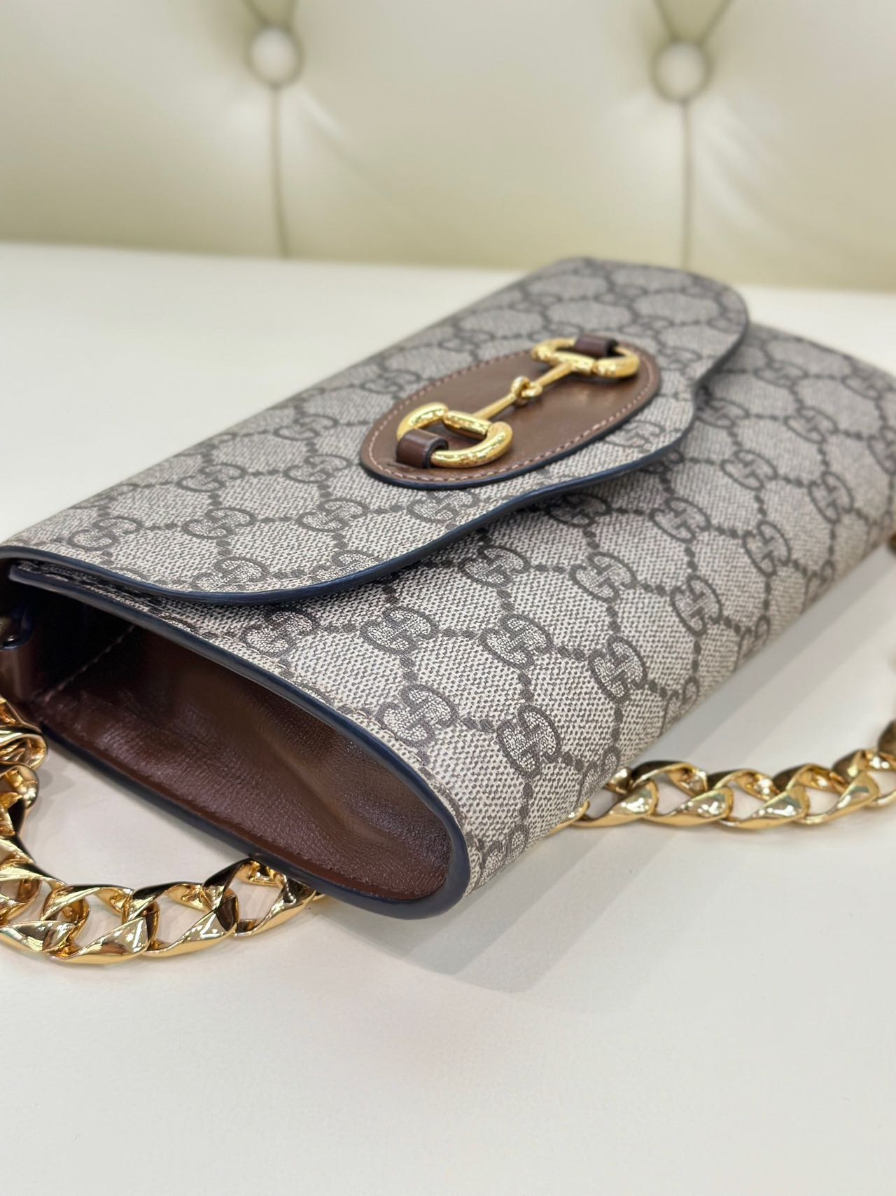 Pre-owned Certified Gucci Wallet on Chain in GG Supreme Coated Canvas with Golden Hardware, 2023