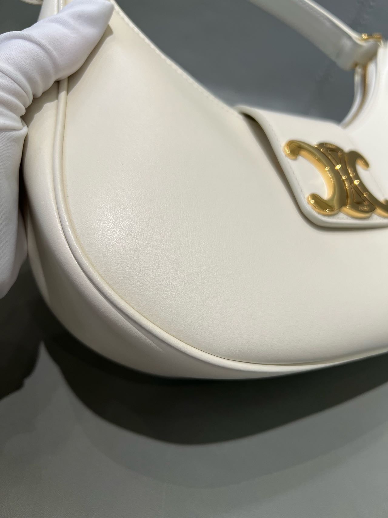 Pre-owned Certified Celine Medium Ava Triomphe Bag in White Calfskin with Golden Hardware, w/ dust bag