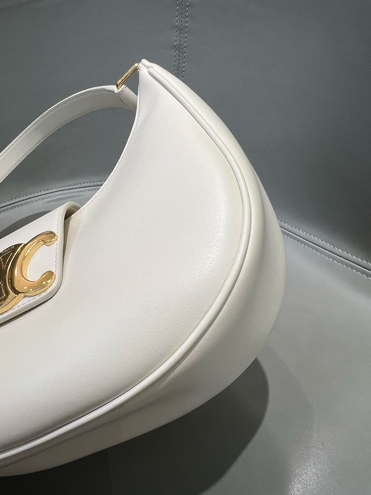 Pre-owned Certified Celine Medium Ava Triomphe Bag in White Calfskin with Golden Hardware, w/ dust bag