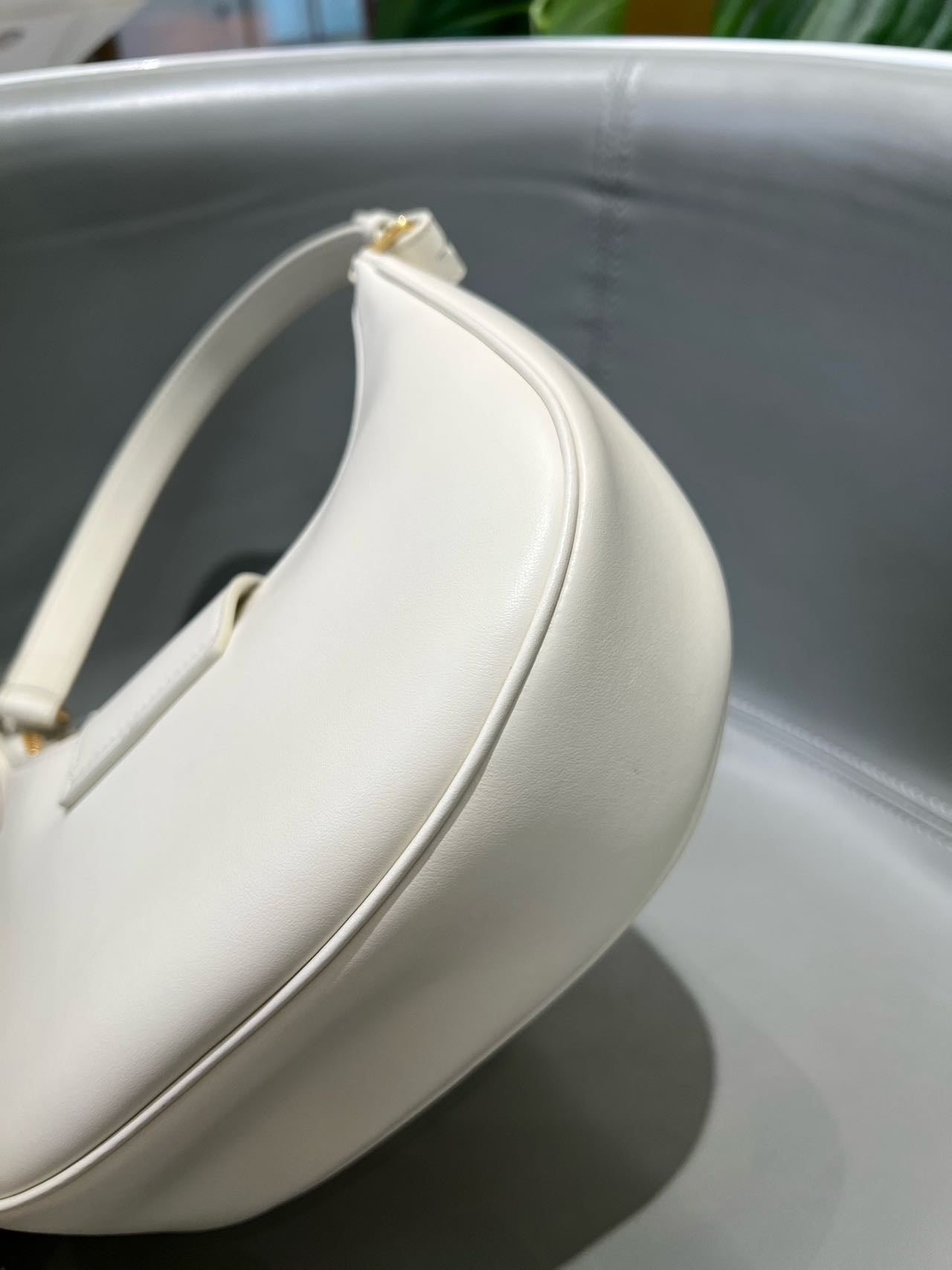 Pre-owned Certified Celine Medium Ava Triomphe Bag in White Calfskin with Golden Hardware, w/ dust bag