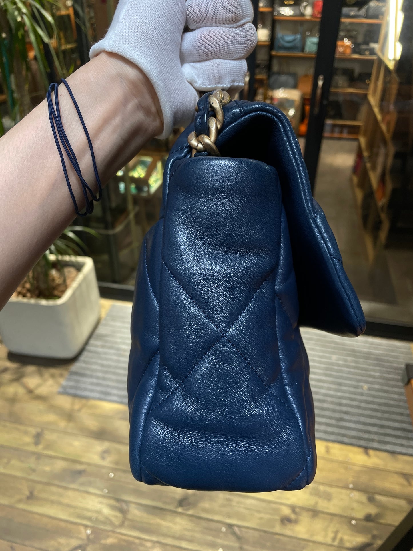 Pre-owned Certified Chanel 19Bag Medium / Large Navy Blue with Golden Hardware, Microchipped, Full Set