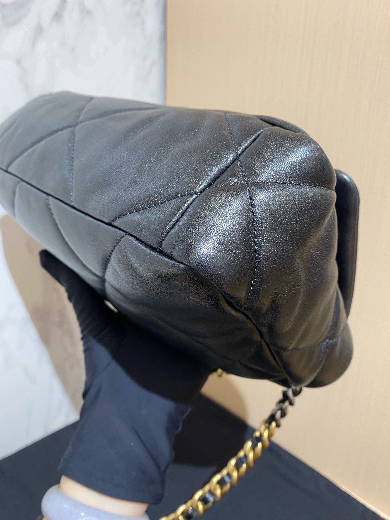 Pre-owned Certified Chanel 19 Bag Small in Black Lambskin with Golden Hardware, 2021-2022,w/ full set