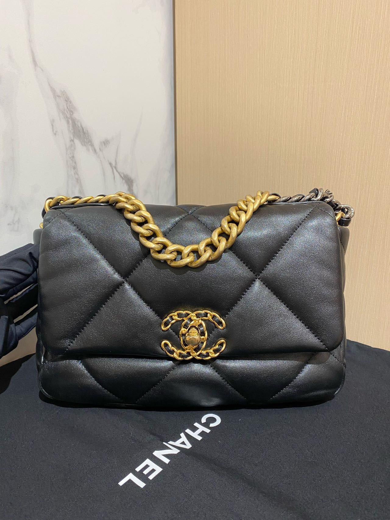 Pre-owned Certified Chanel 19 Bag Small in Black Lambskin with Golden Hardware, 2021-2022,w/ full set