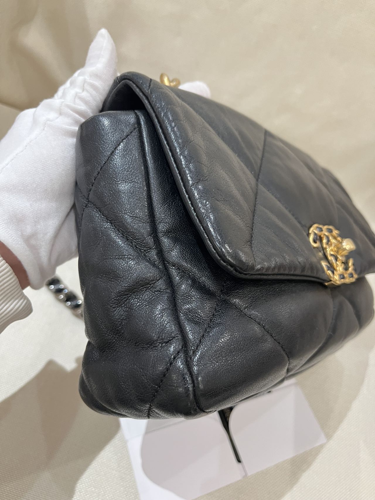 Pre-owned Certified Chanel 19 Bag Small in Black Lambskin with Golden Hardware, 2020-2021, w/ full set