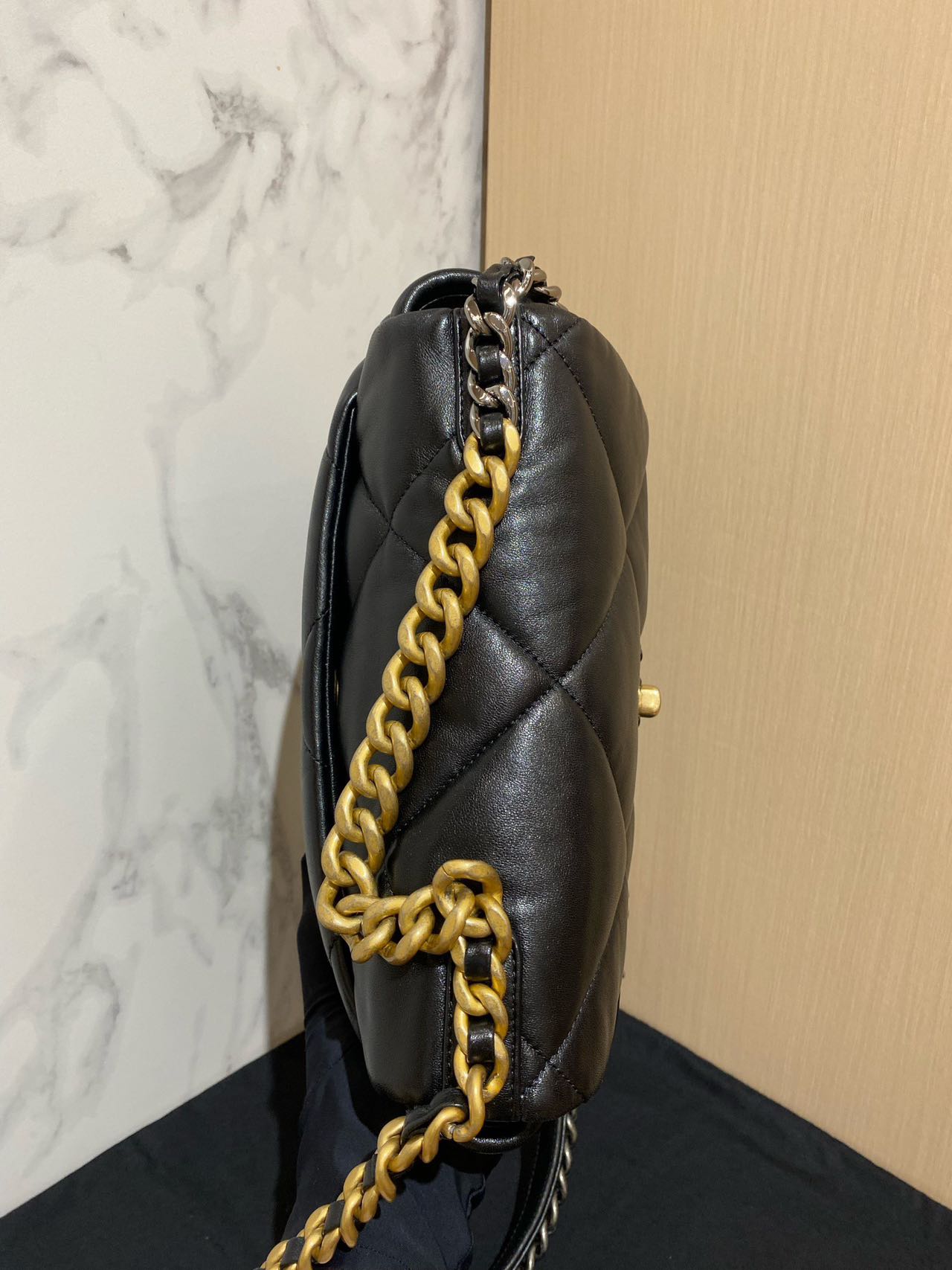 Pre-owned Certified Chanel 19 Bag Small in Black Lambskin with Golden Hardware, 2021-2022,w/ full set