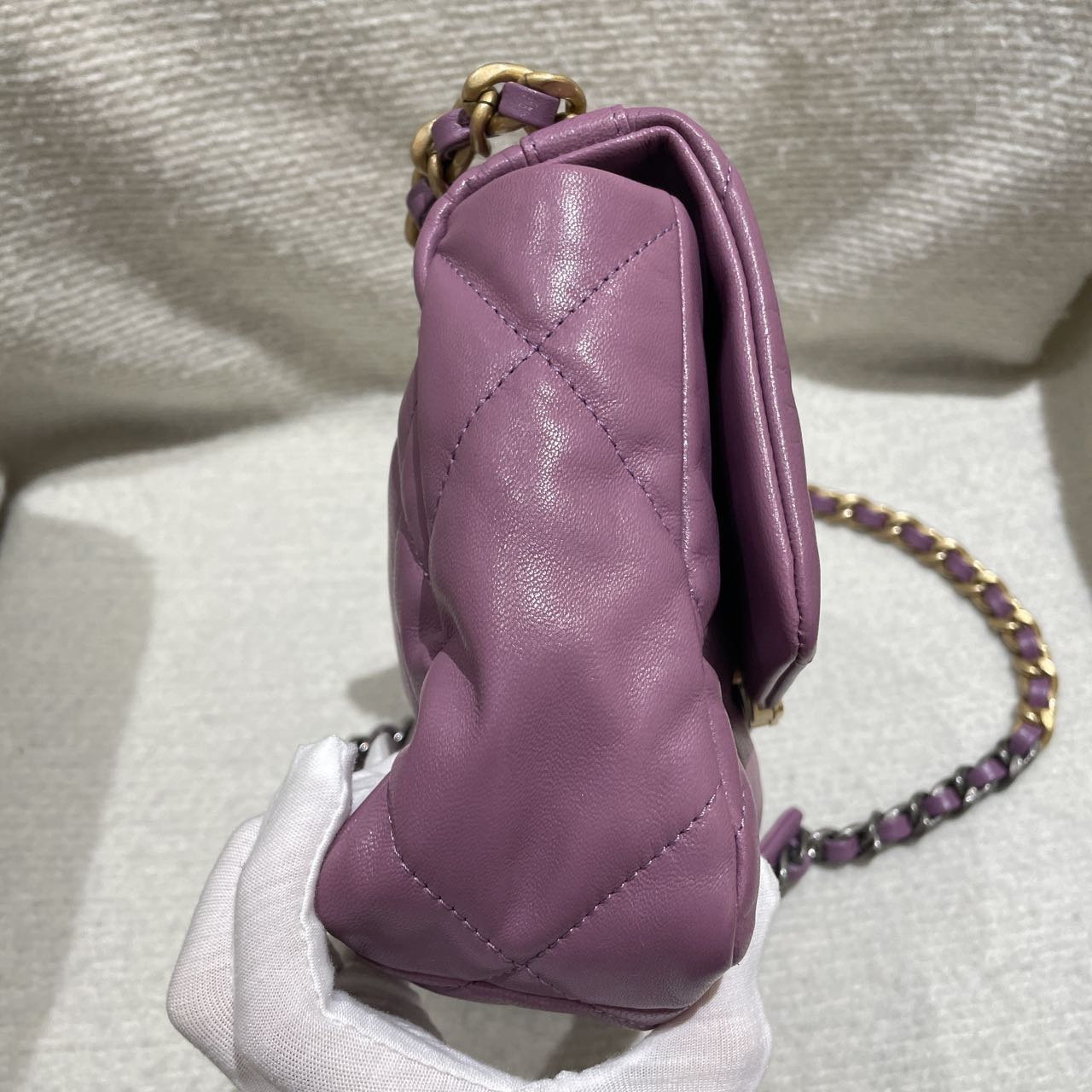 Pre-owned Certified Chanel 19Bag Small in Deep Lilac Pink Lambskin Golden Hardware, 2020-2021, w/ full set