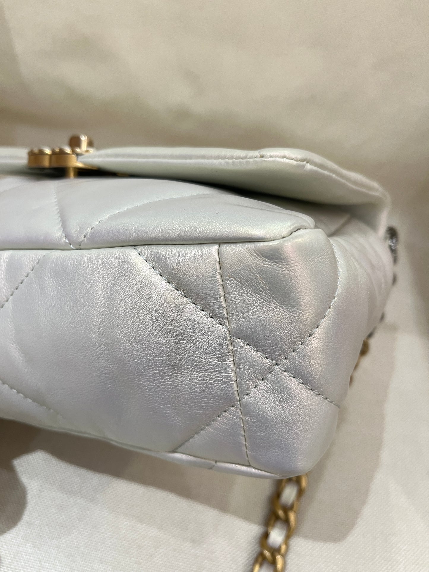 Pre-owned Certified Chanel 19Bag Small in Silver Pearlescent Metallic Lambskin with Golden Hardware, 2021, w/ Full Set