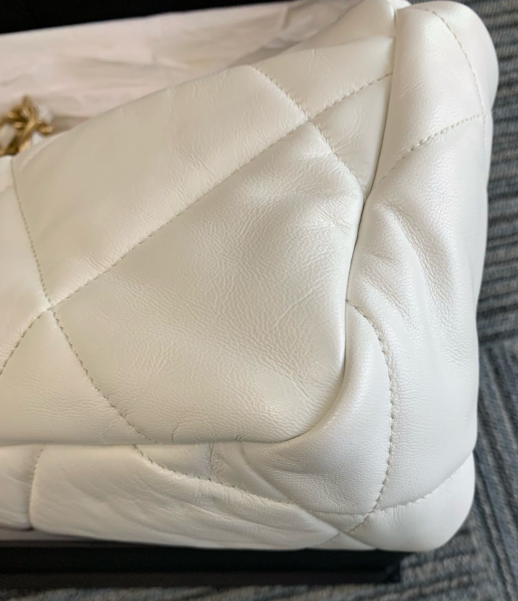 Pre-owned Certified Chanel 19 Bag Small in White Lambskin with Golden Hardware, 2020- 2021,w/ full set