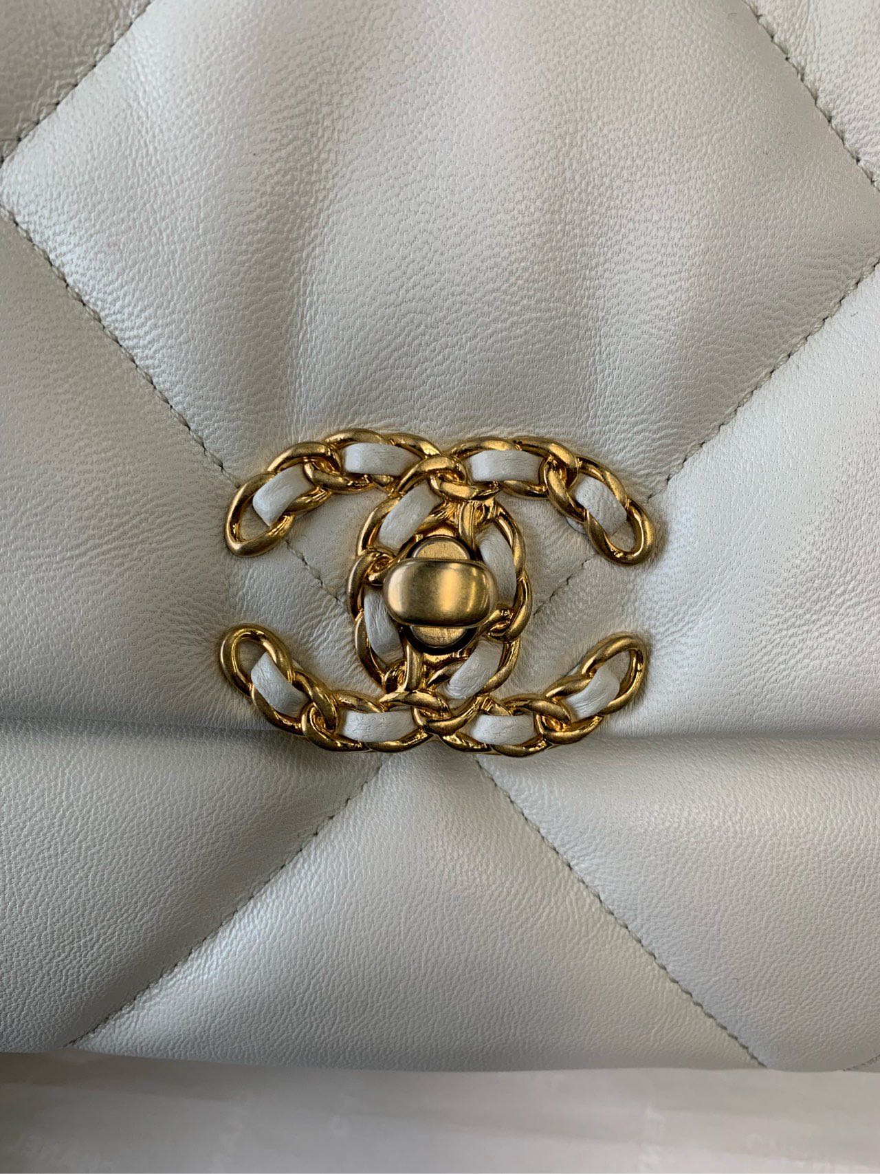 Pre-owned Certified Chanel 19 Bag Small in White Lambskin with Golden Hardware, 2020- 2021,w/ full set