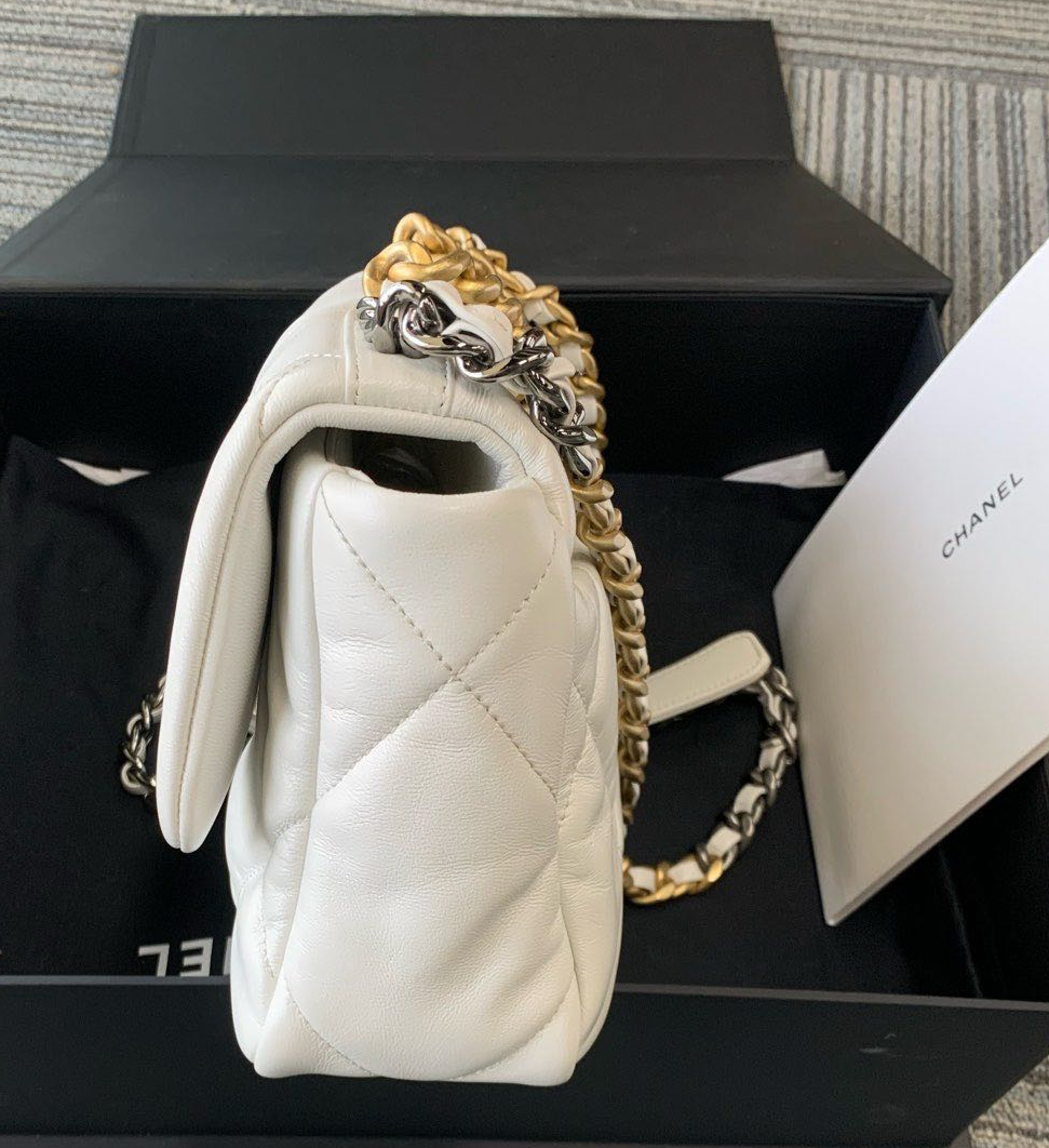 Pre-owned Certified Chanel 19 Bag Small in White Lambskin with Golden Hardware, 2020- 2021,w/ full set