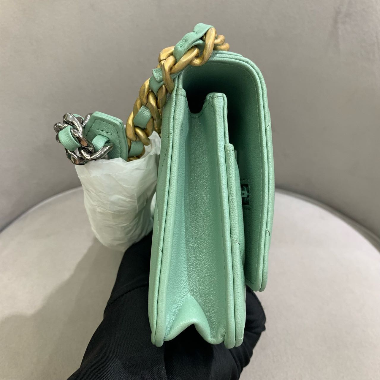 Pre-owned Certified Chanel 19 Wallet on Chain in Green Lambskin with Golden Hardware, 2023 Microchipped, w/ full set