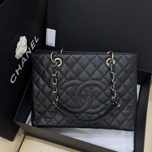 Pre-owned Certified Chanel Black Grand Shopping Tote in Quilted Caviar Leather with Silver Hardware, 2013-2014, w/ Chanel card