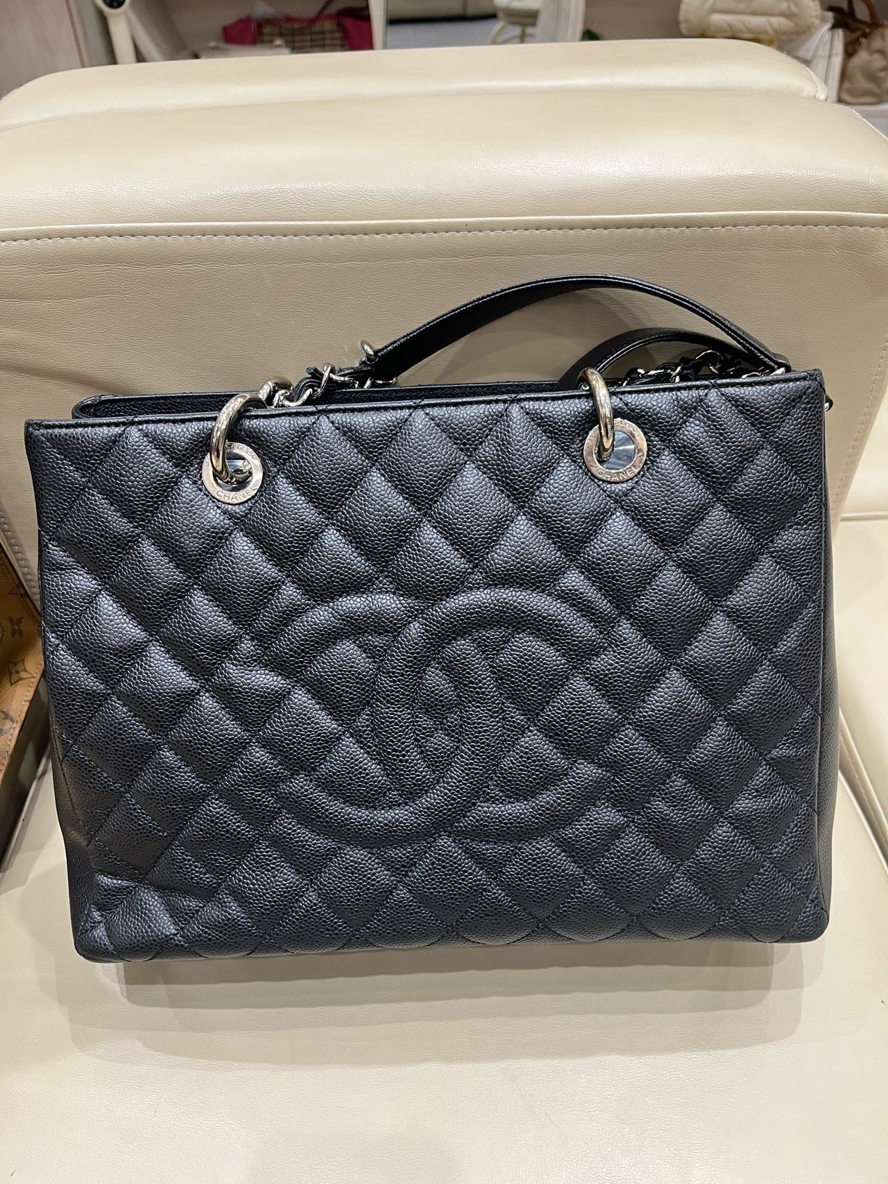 Pre-owned Certified Chanel Black Grand Shopping Tote in Quilted Caviar Leather with Silver Hardware, 2013-2014, w/ Chanel card