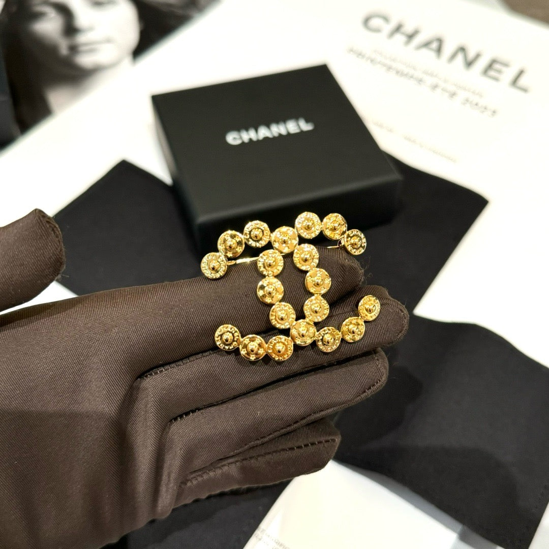 Pre-owned Certified Chanel Brooch Golden CC Buttons, Not Used, w/ box