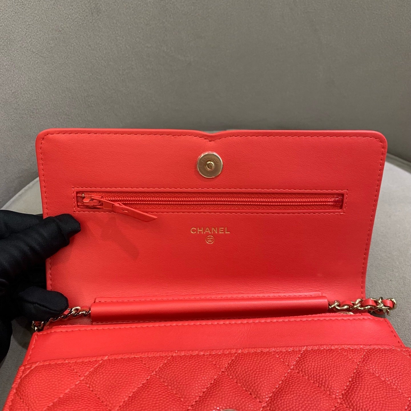 Pre-owned Certified Chanel Filigree WOC Wallet On Chain Red Caviar Leather Golden Hardware, 2019-2020 Like New, w/ dust bag, Chanel card