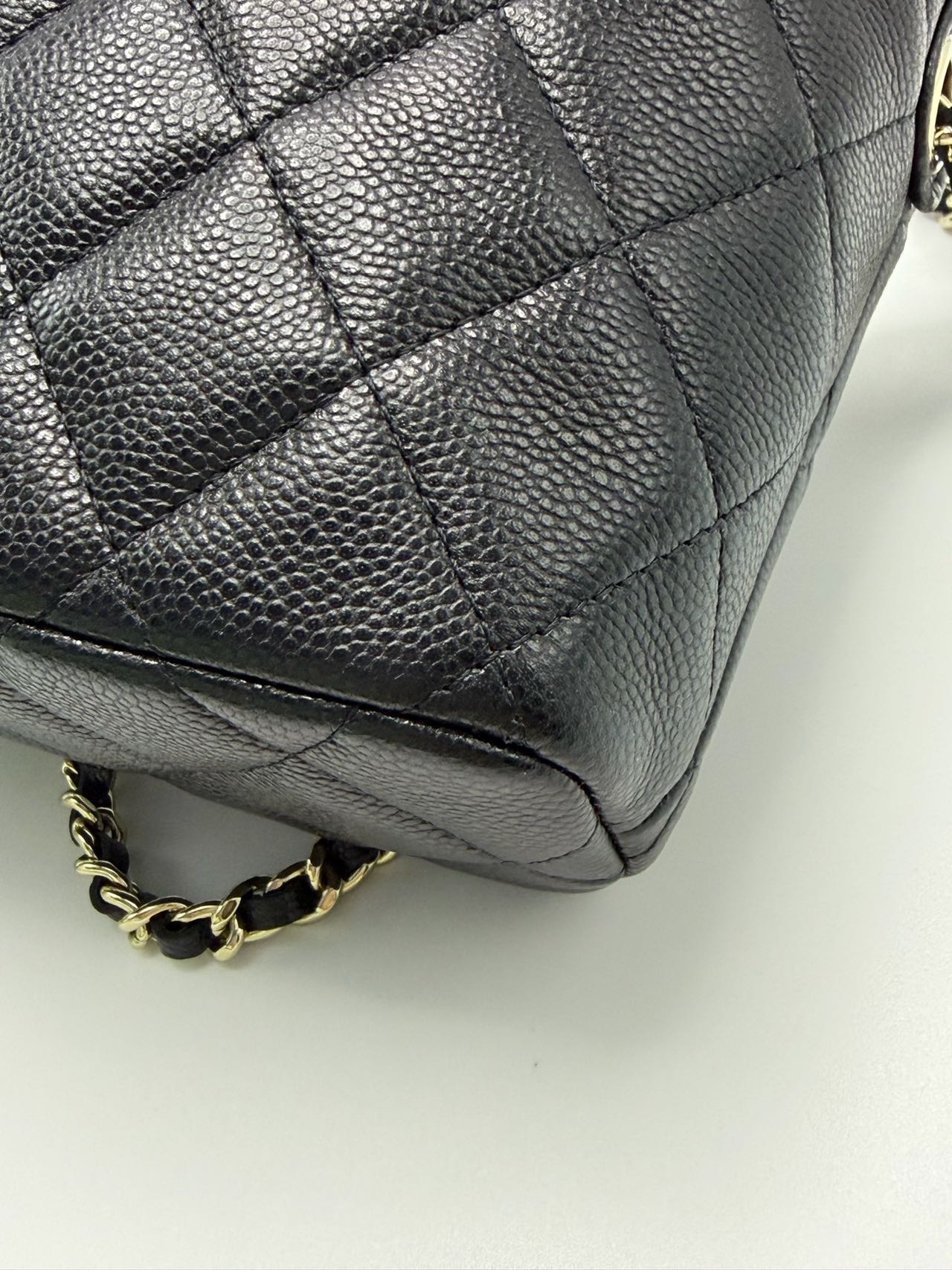 Pre-owned Certified Chanel Hobo Clutch with Chain in Black Caviar Leather with Golden Hardware, 2025 Microchipped, w/ full set