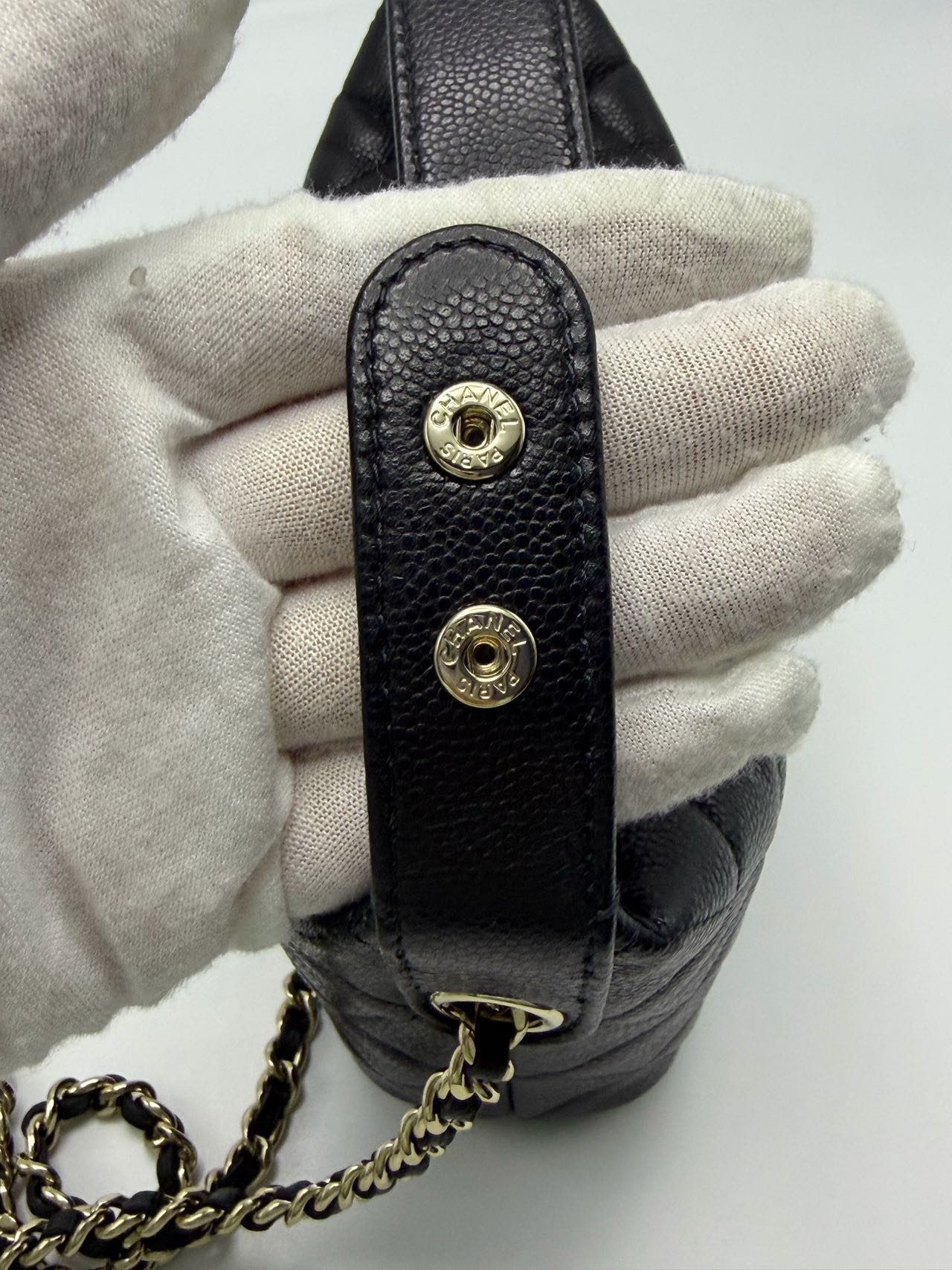 Pre-owned Certified Chanel Hobo Clutch with Chain in Black Caviar Leather with Golden Hardware, 2025 Microchipped, w/ full set