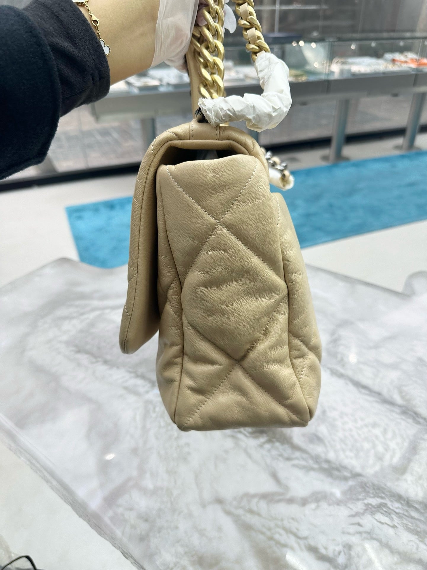 Pre-owned Not Used Chanel 19Bag Maxi Beige Lambskin Golden Hardware, 2020-2021, w/ dust bag, no card