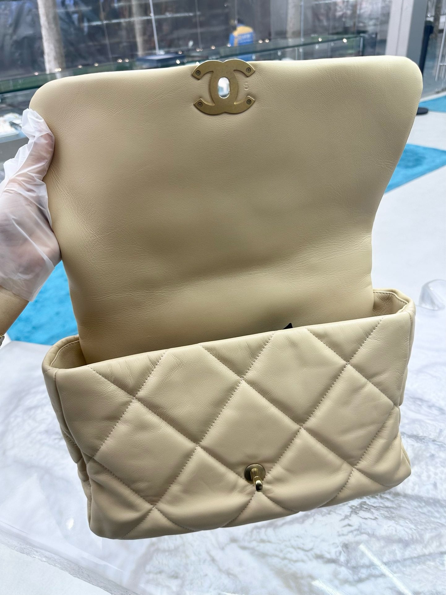 Pre-owned Not Used Chanel 19Bag Maxi Beige Lambskin Golden Hardware, 2020-2021, w/ dust bag, no card