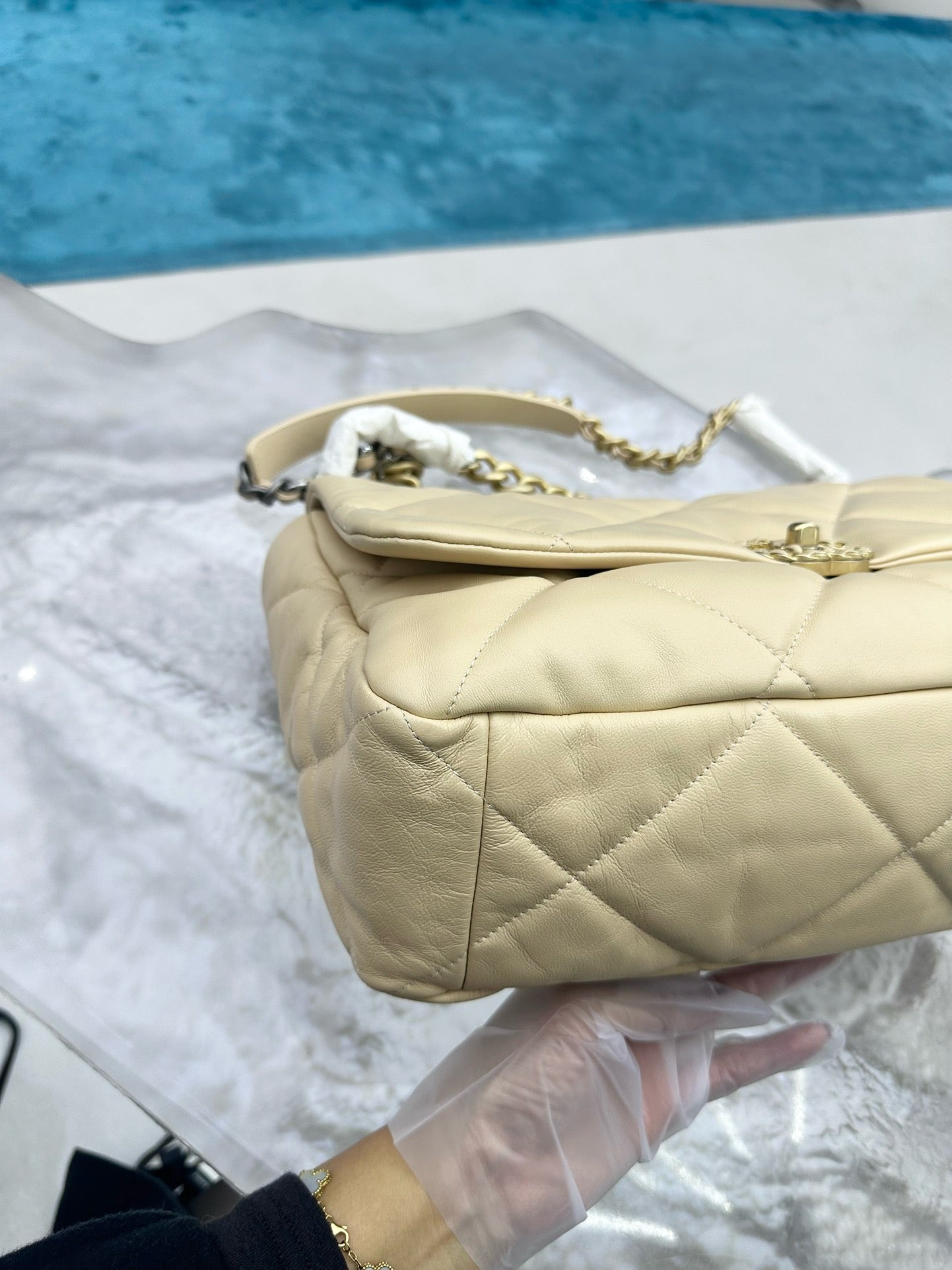 Pre-owned Not Used Chanel 19Bag Maxi Beige Lambskin Golden Hardware, 2020-2021, w/ dust bag, no card