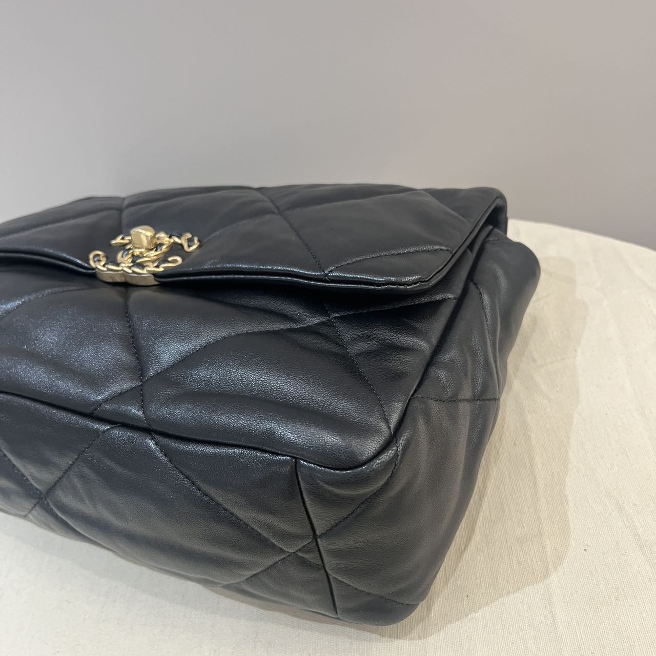 Pre-owned Certified Chanel Medium 19Bag in Black Lambskin with Golden Hardware, 2020-2021, w/ full set