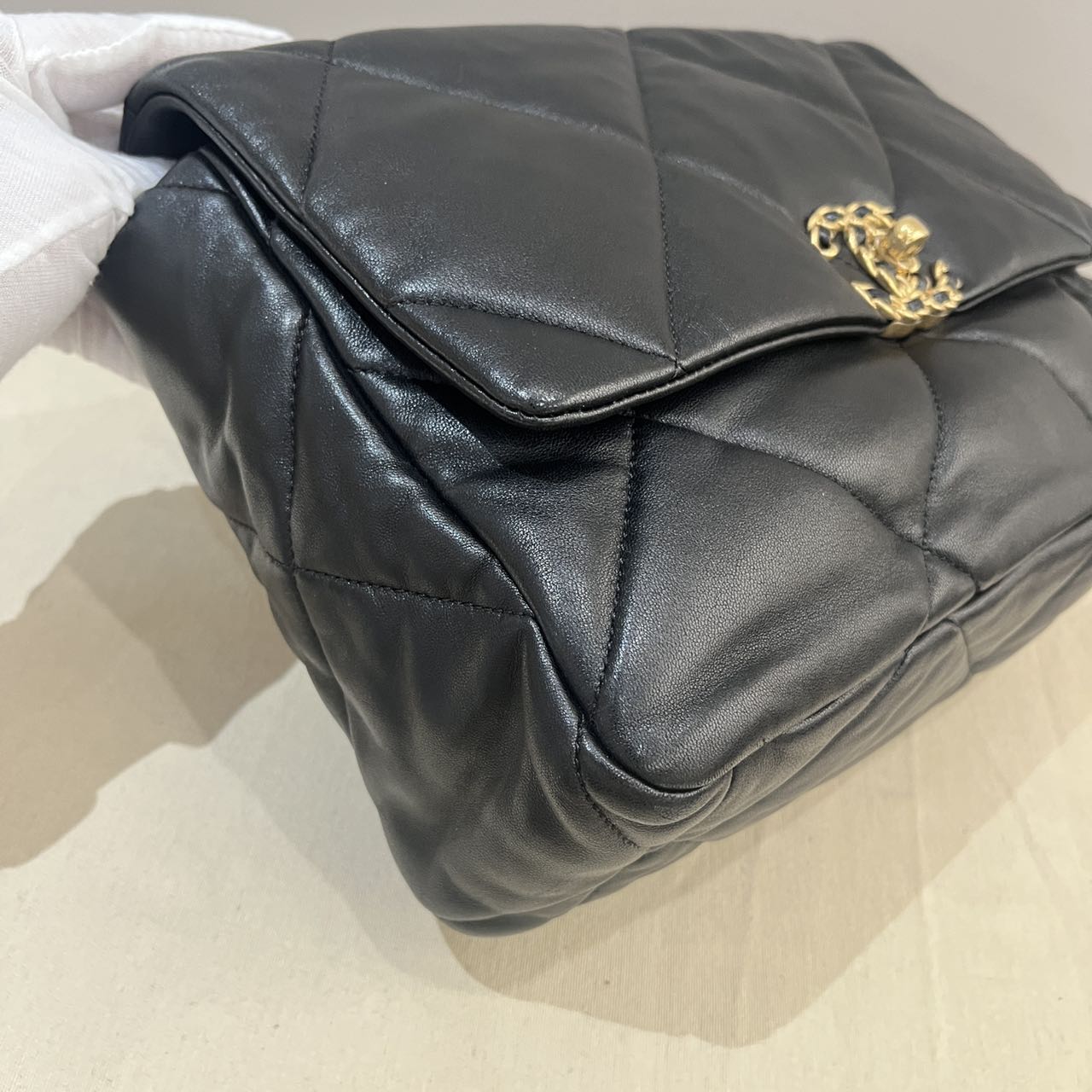 Pre-owned Certified Chanel Medium 19Bag in Black Lambskin with Golden Hardware, 2020-2021, w/ full set