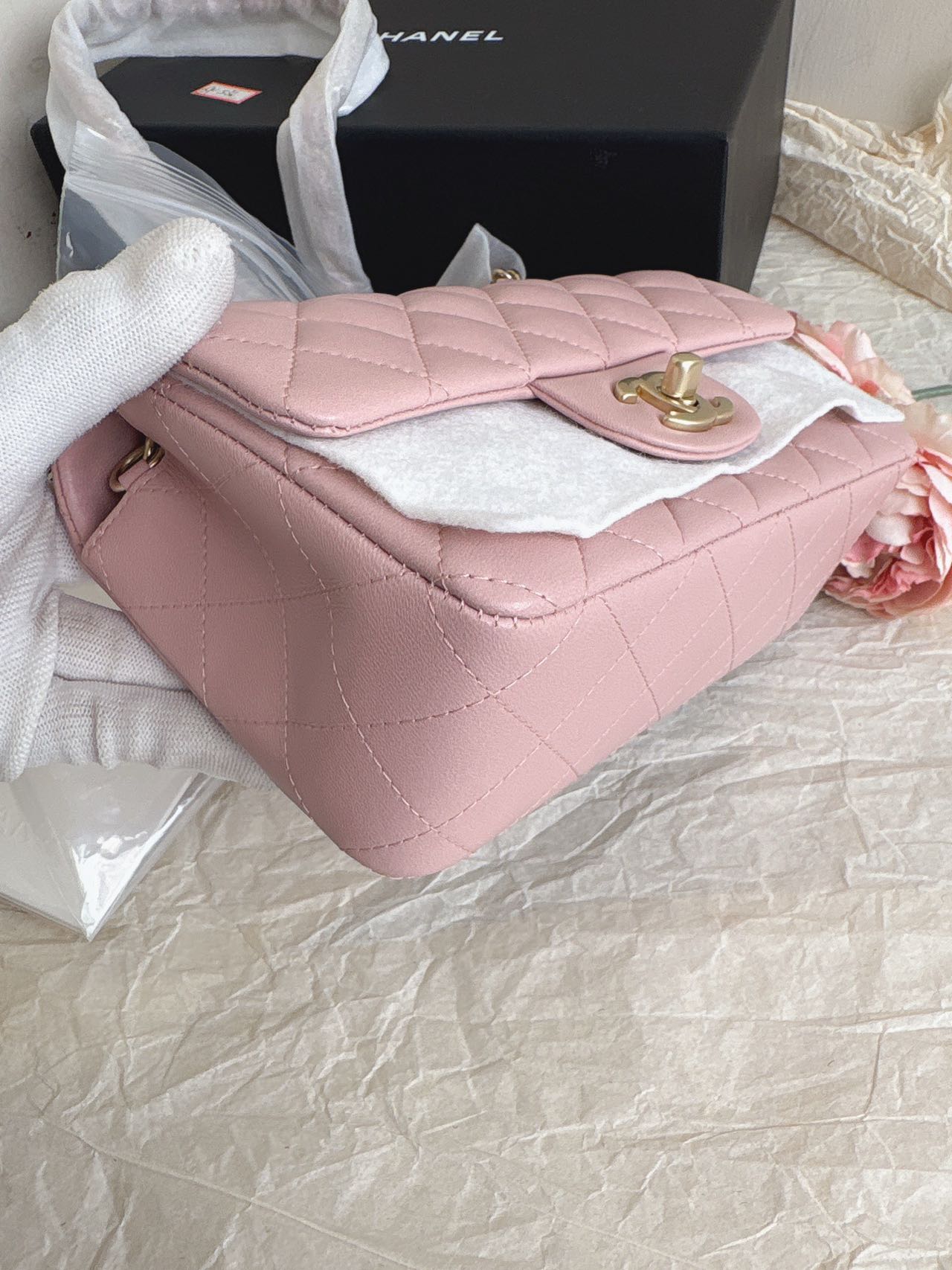 Pre-owned Certified Chanel Mini Single Chain Flap in Pink Lambskin with Golden Hardware, 2014-2015, w/ full set