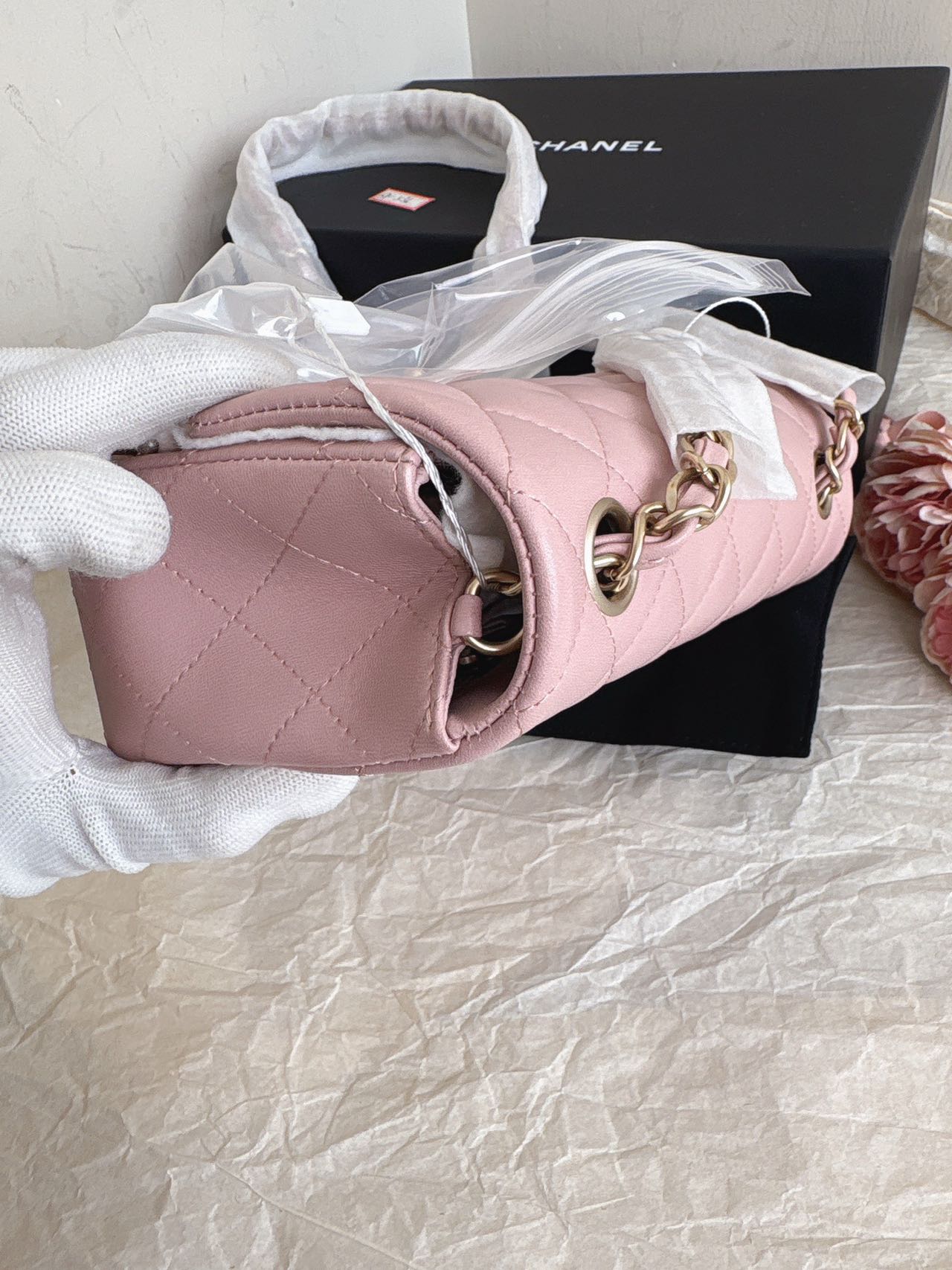 Pre-owned Certified Chanel Mini Single Chain Flap in Pink Lambskin with Golden Hardware, 2014-2015, w/ full set