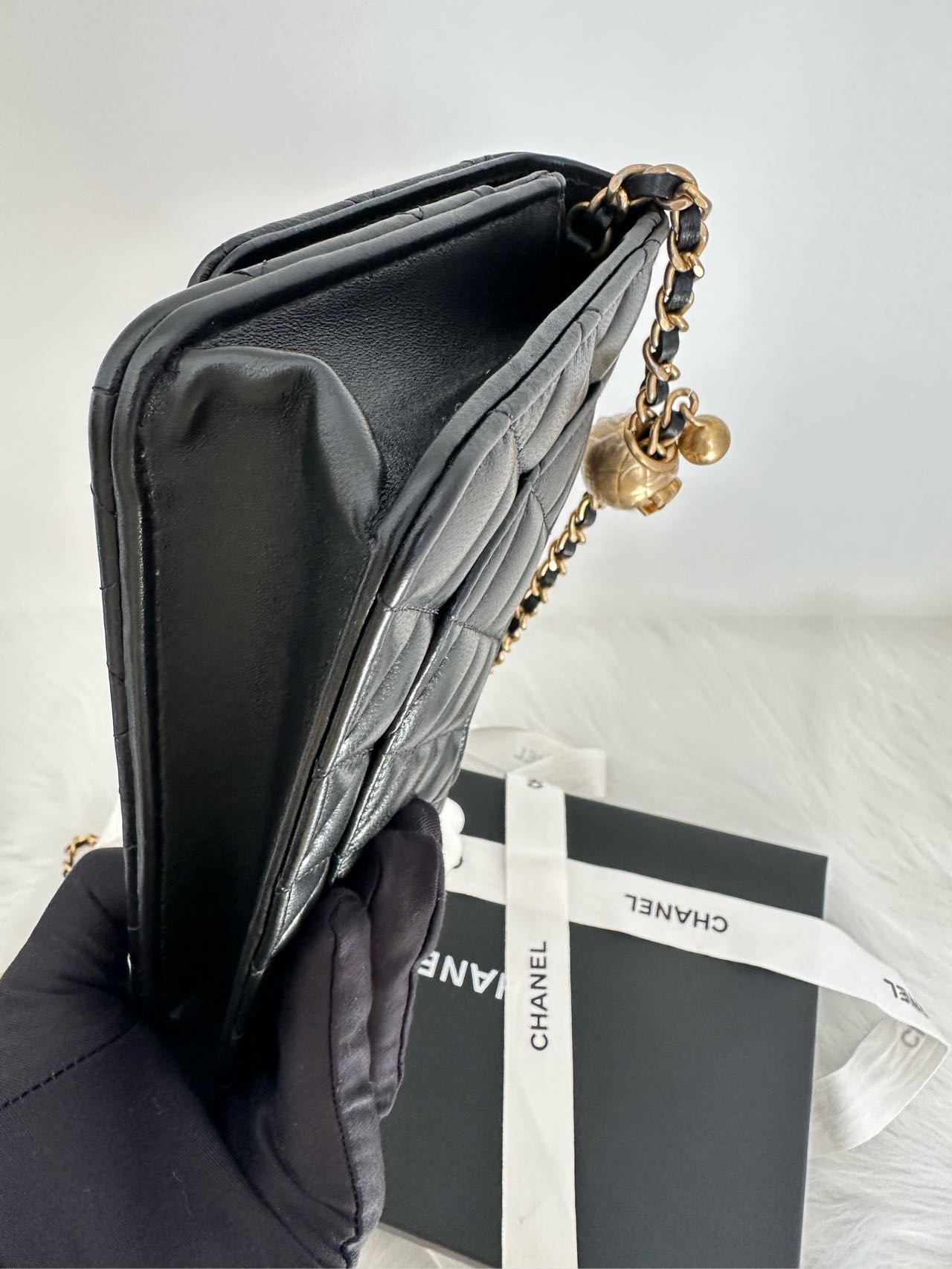 Pre-owned Certified Chanel  Pearl Crush Wallet on Chain in Black Lambskin with Golden Hardware, w/ fusll set