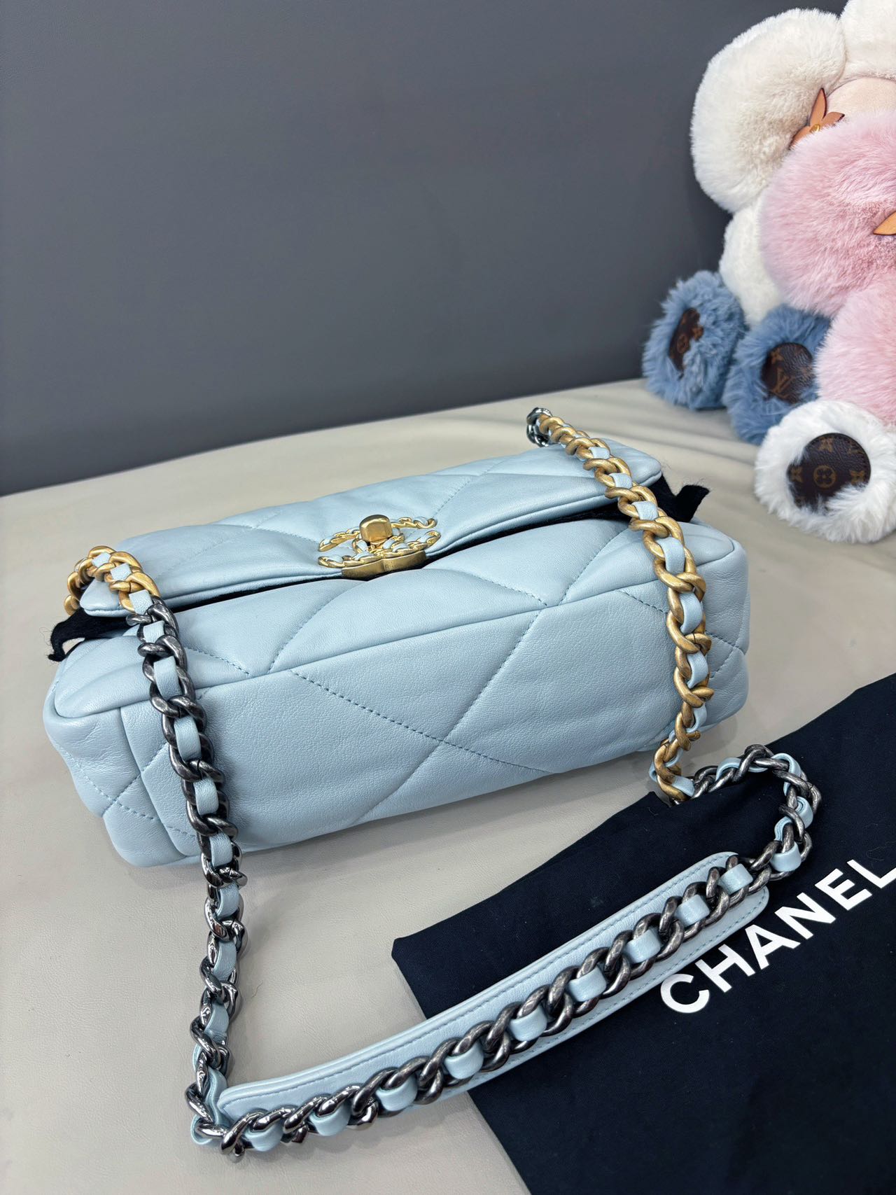 Pre-owned Certified Chanel Small 19Bag in Light Blue Lambskin with Golden Hardware, Microchipped, w/ box，dust bag
