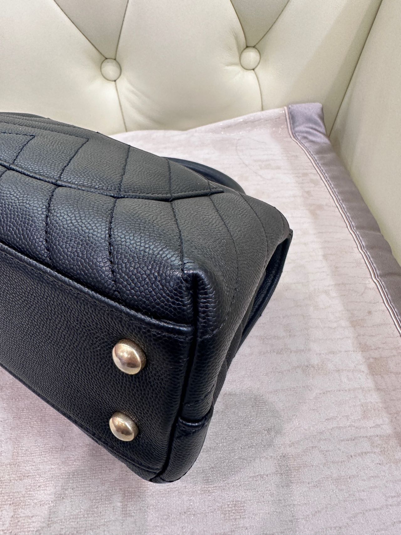 Pre-owned Certified Chanel Small Coco Handel in Black Caviar Leather with Golden Hardware, 2019, w/box, dust bag, strap