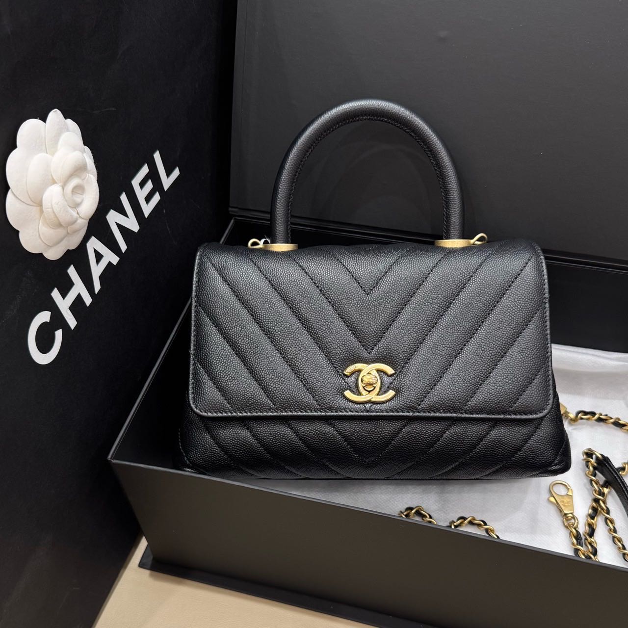 Pre-owned Certified Chanel Small Coco Handel in Black Caviar Leather with Golden Hardware, 2019, w/box, dust bag, strap