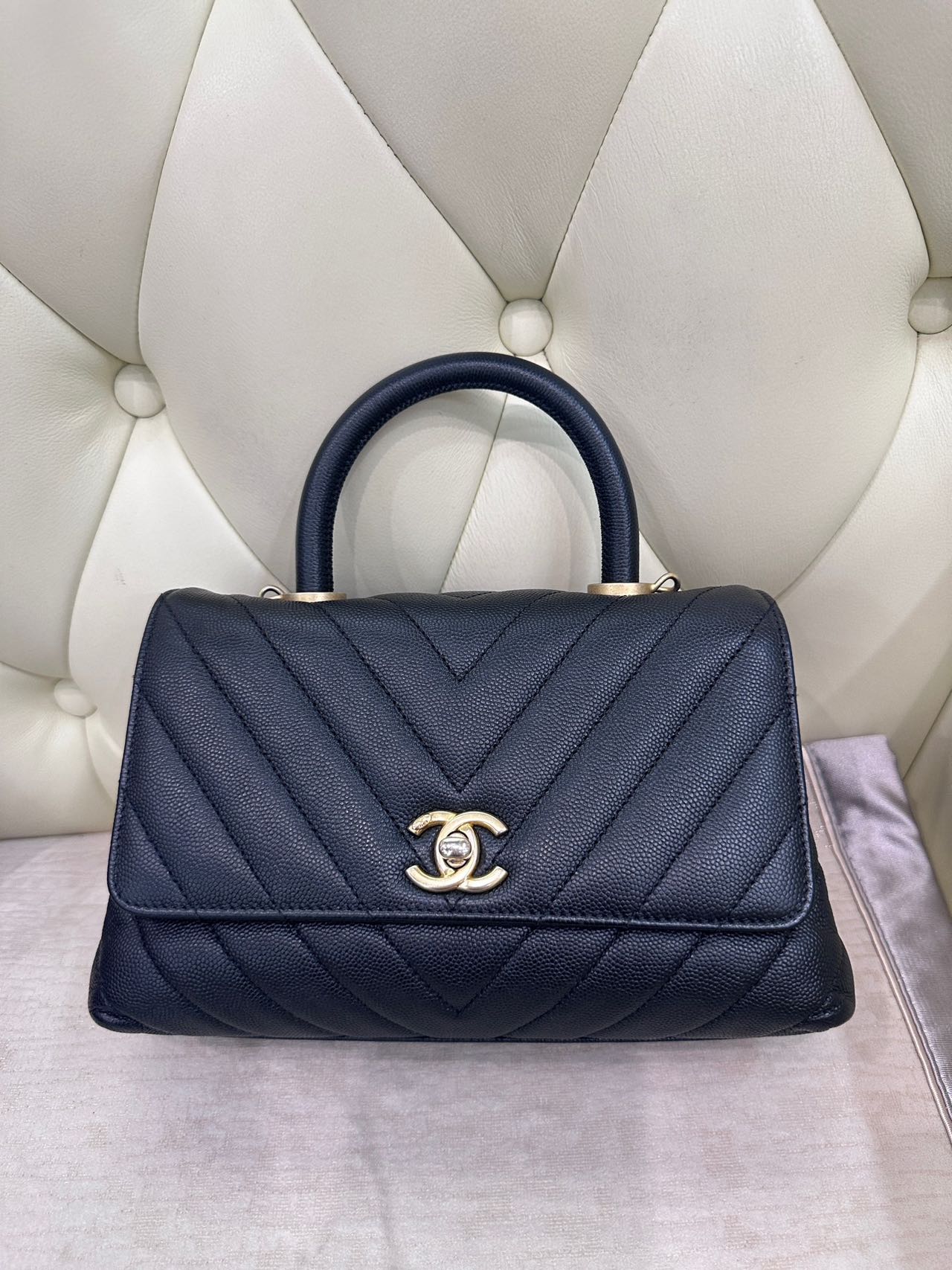 Pre-owned Certified Chanel Small Coco Handel in Black Caviar Leather with Golden Hardware, 2019, w/box, dust bag, strap