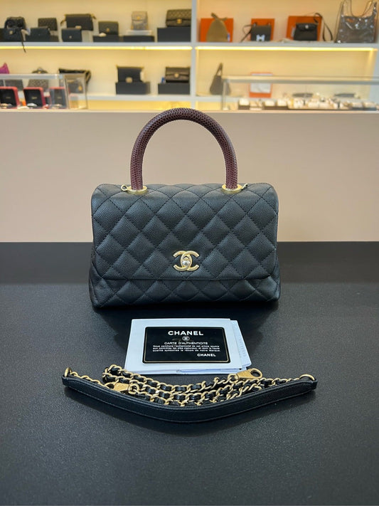 Pre-owned Certified Chanel Small Coco Handle in Black Caviar Leather with Natural Lizard Top Handle with Golden Hardware, 2017-2018,w/card, dust bag