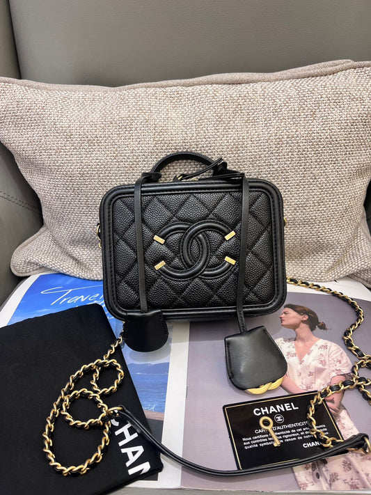 Pre-owned Certified Chanel Small Filigree Vanity Case in Black Caviar Leather with Golden Hardware, 2019,  w/dust bag, lock and key