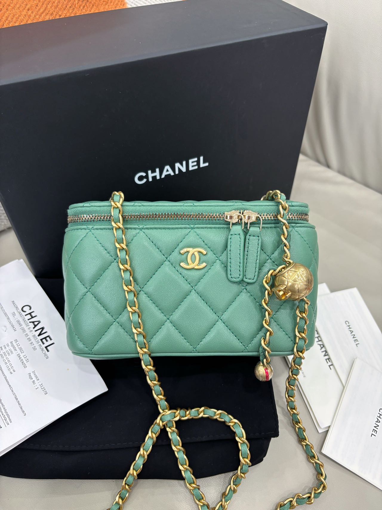 Pre-owned Certified Chanel Small Pearl Crush Vanity Case with Chain in Quilted Light Green Lambskin with Golden Hardware, 2022 Microchipped, w/full set