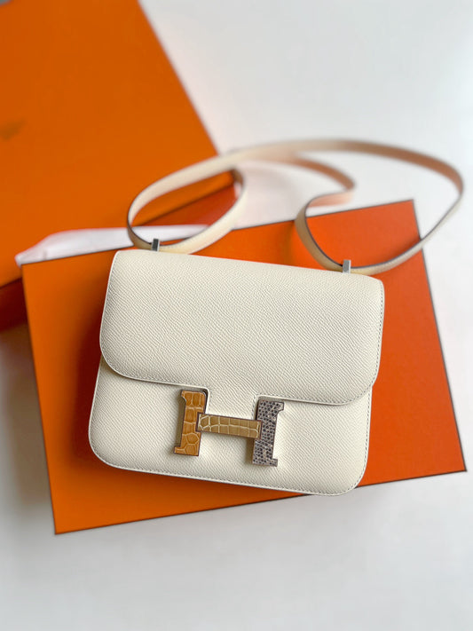 Pre-owned Hermes Constance 19 Nata with Rare Leather Clasp, Like New, 2023 (B), w/ dust bag