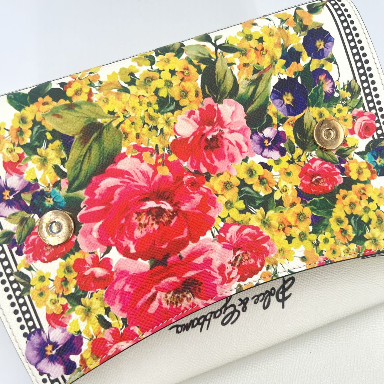 Pre-owned Certified D&G Dolce & Gabbana Large Sicily in White Calfskin with Floral Pattern, with Golden Hardware, w/ dust bag, card  wallet, strap