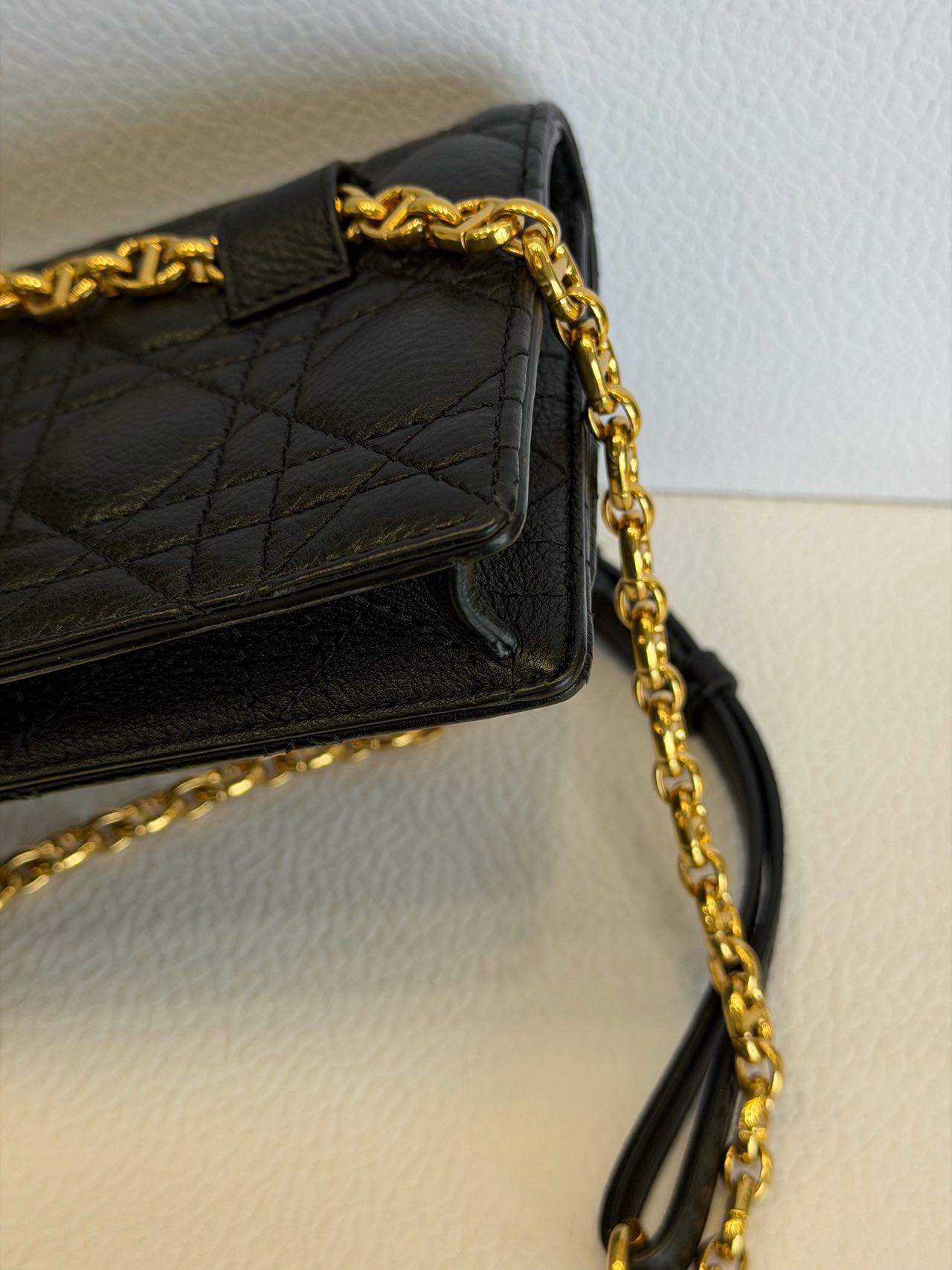 Pre-owned Certified Dior Caro Pouch with Chain in Black Calfskin with Golden hardware, 2021, w/full set
