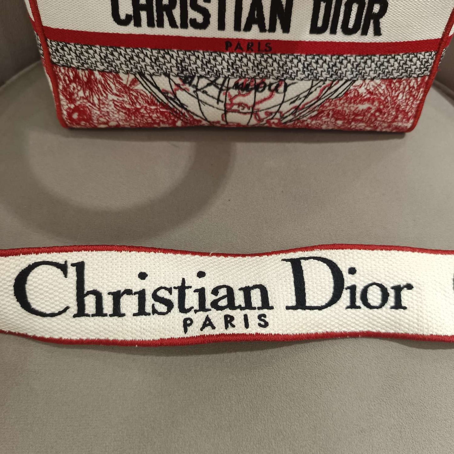 Pre-owned Dior Lady D-Lite Medium, D-Royaume d’Amour Collection, w/ dust bag, strap