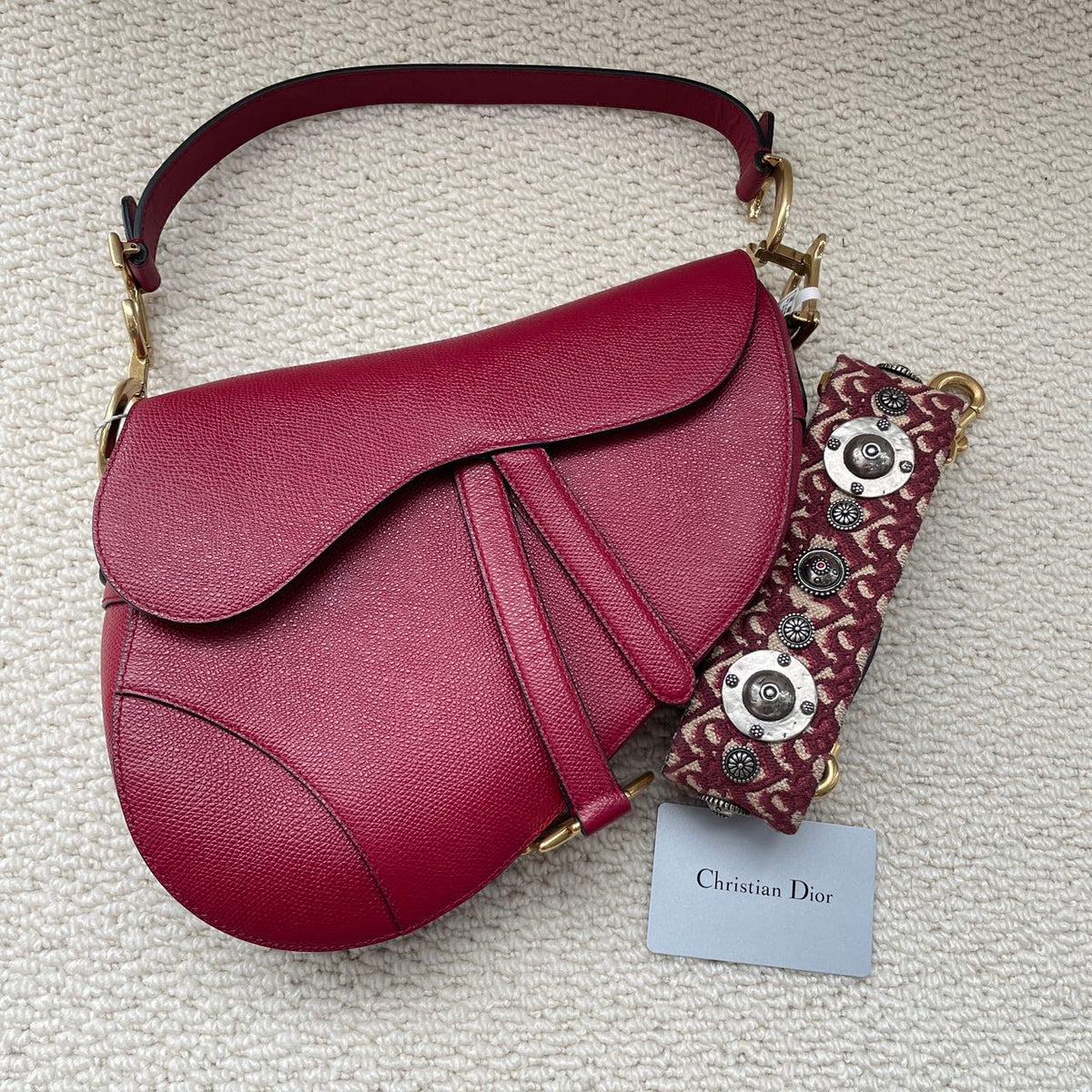 Pre-owned Certified Dior Medium Saddle in Burgundy Grained Calfskin with Golden Hardware, 2019, w/card, dust bag, strap