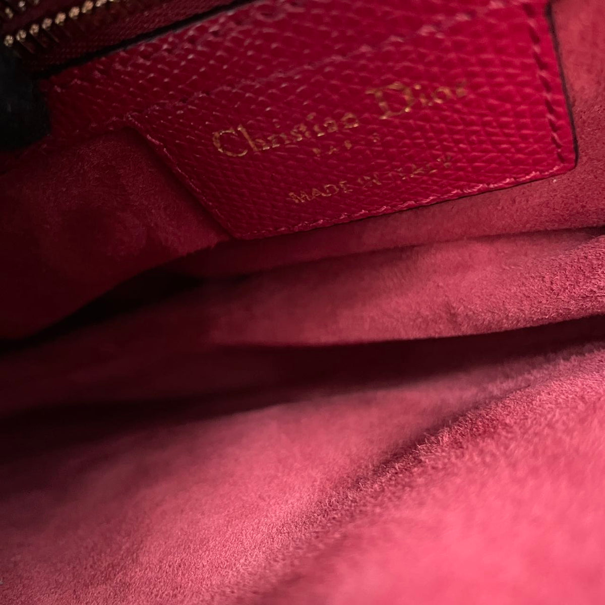 Pre-owned Certified Dior Medium Saddle in Burgundy Grained Calfskin with Golden Hardware, 2019, w/card, dust bag, strap