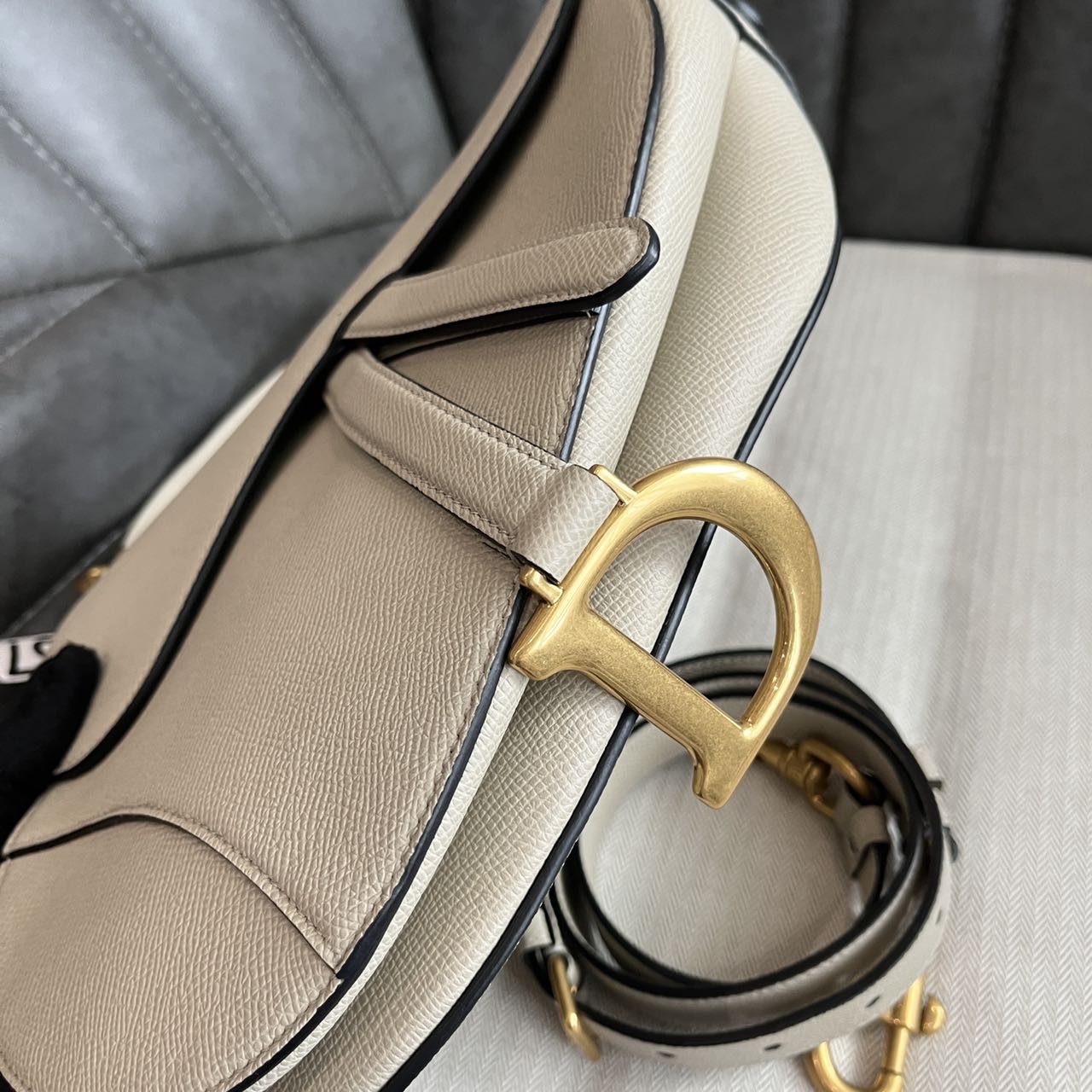 Pre-owned Certified Dior Medium Saddle in Etoupe Grained Calfskin with Golden Hardware, 2023, w/dust bag, leather strap