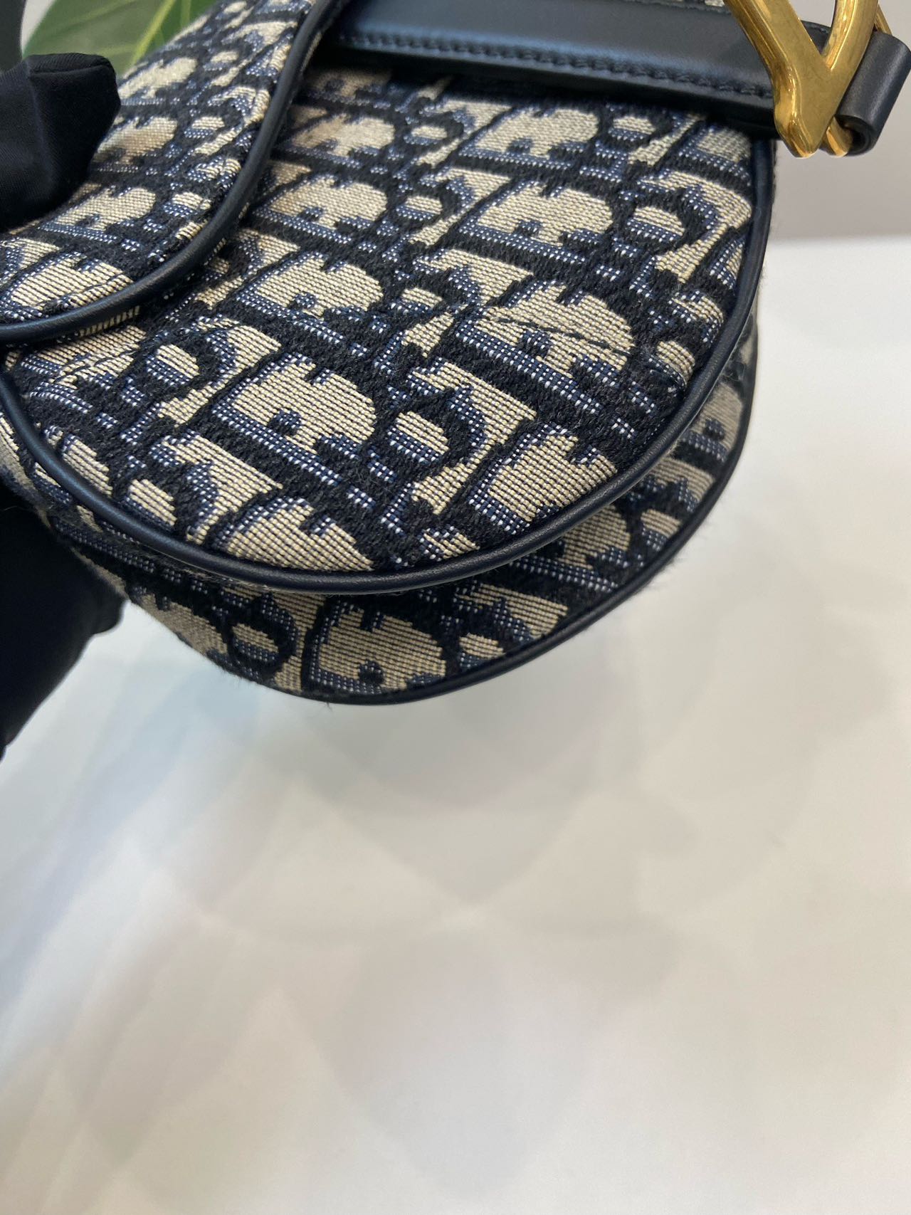 Pre-owned Certified  Dior Mini Saddle in Blue Oblique Canvas, w/ dust bag, strap