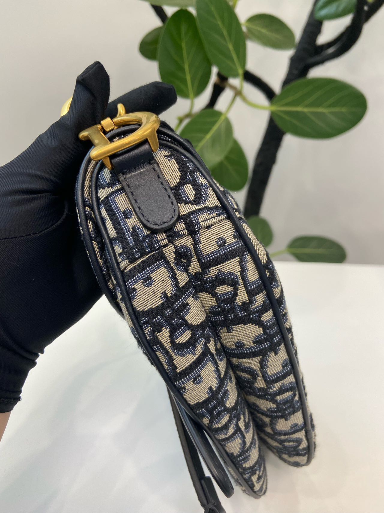 Pre-owned Certified  Dior Mini Saddle in Blue Oblique Canvas, w/ dust bag, strap